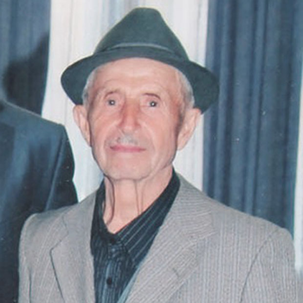 УЖАС КОД СВРЉИГА: Старац опљачкан па убијен секиром